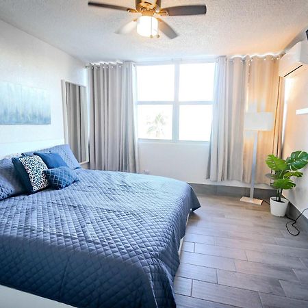 Sunset Paradise Cozy Beachfront Escape - Isla Verde San Juan Buitenkant foto