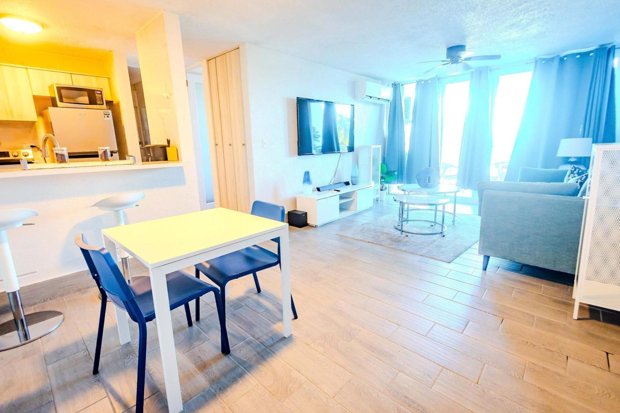 Sunset Paradise Cozy Beachfront Escape - Isla Verde San Juan Buitenkant foto